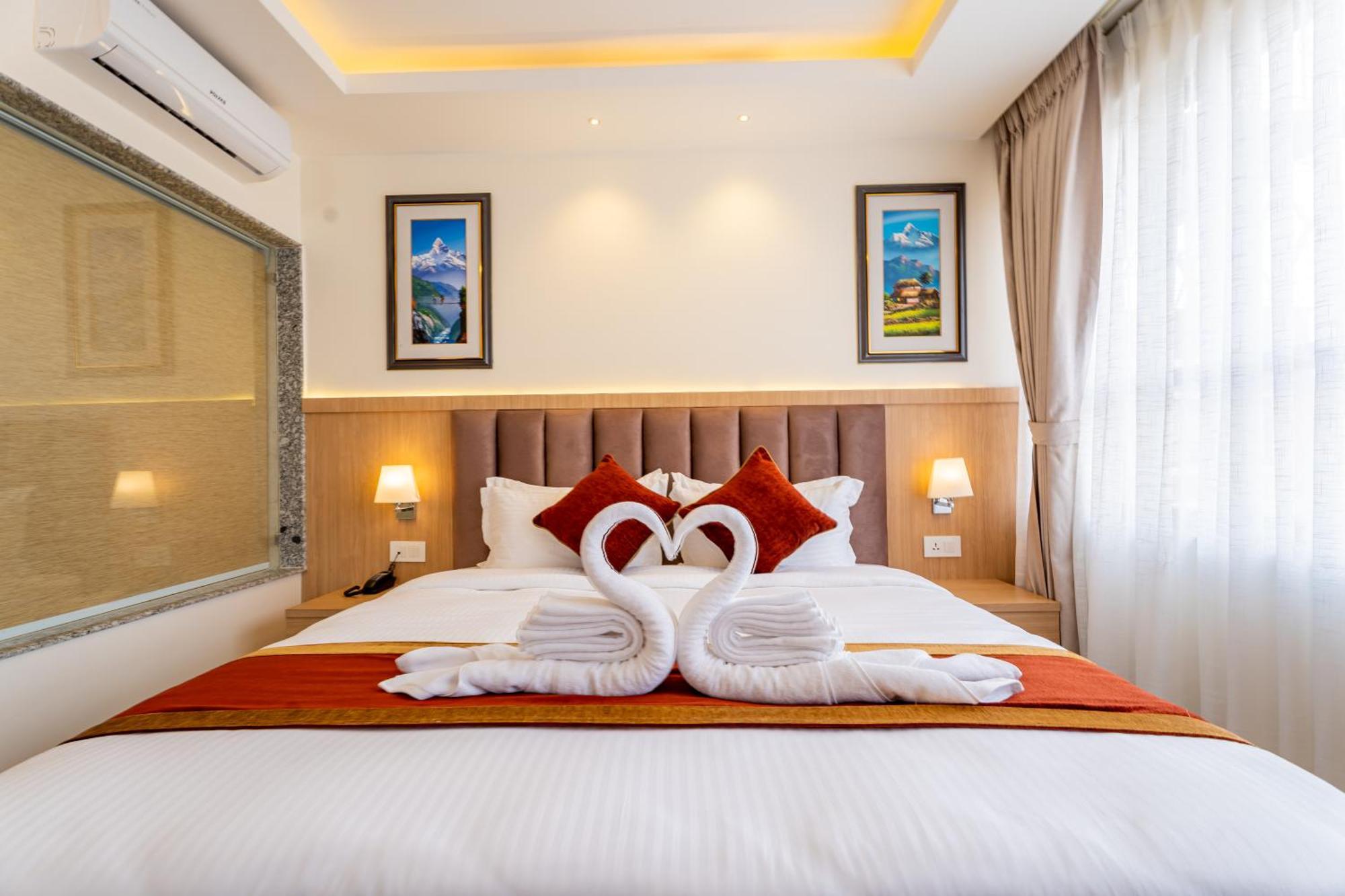 Hotel Crystal Pashupati Katmandu Kültér fotó