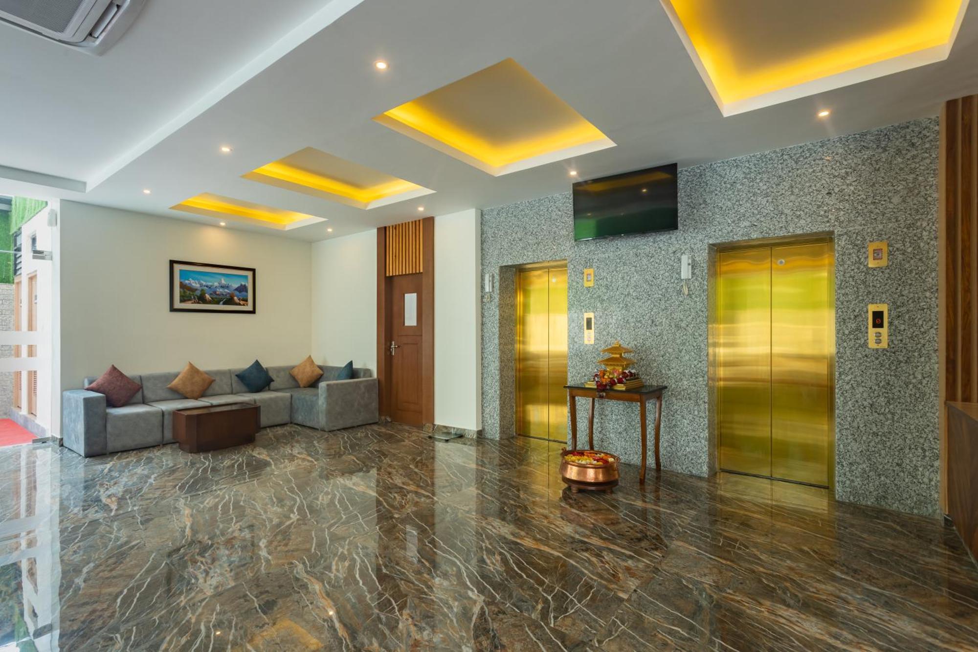Hotel Crystal Pashupati Katmandu Kültér fotó