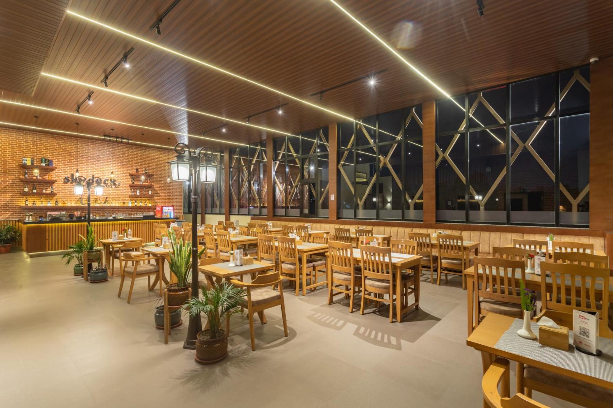 Hotel Crystal Pashupati Katmandu Kültér fotó