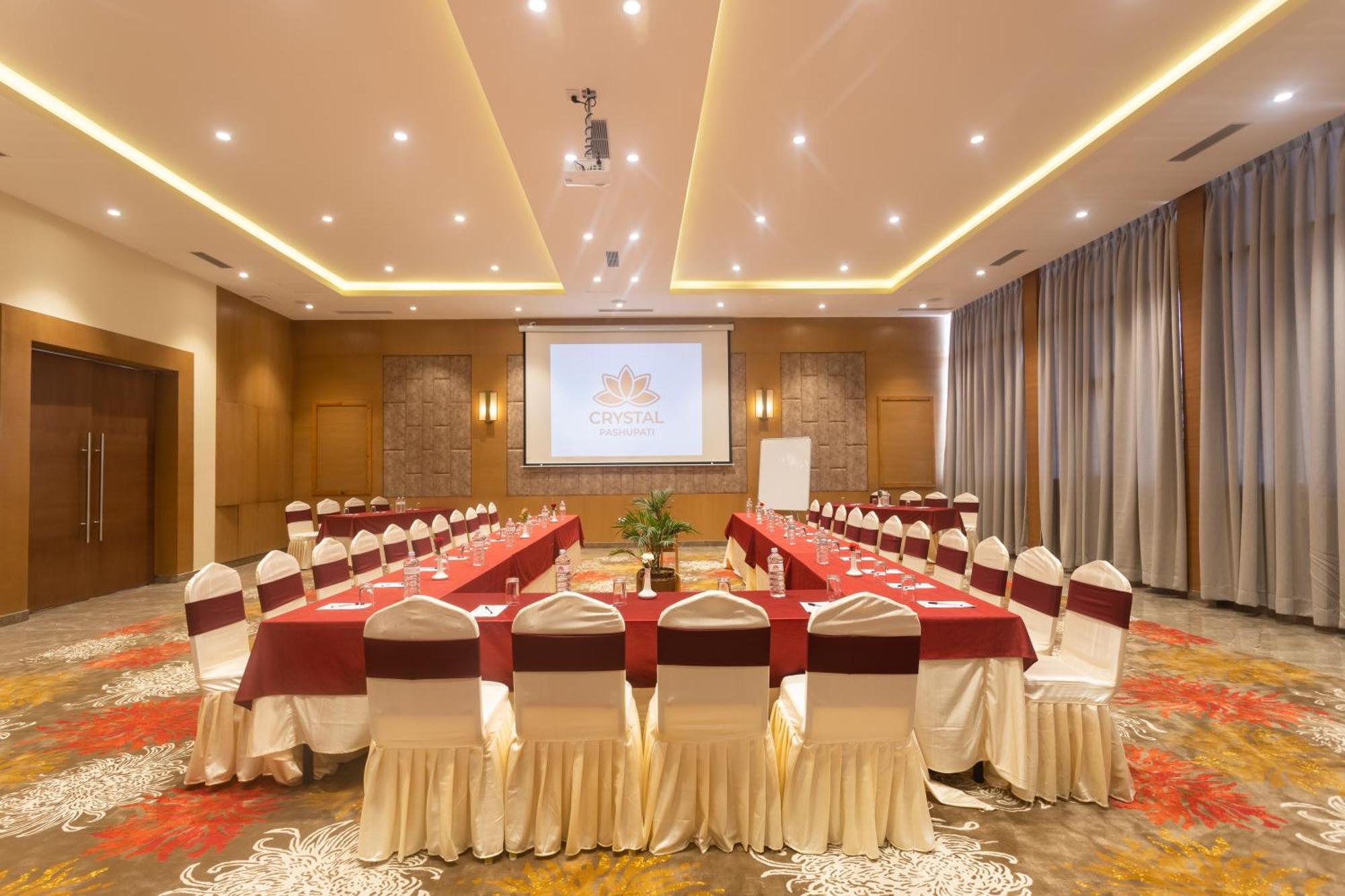 Hotel Crystal Pashupati Katmandu Kültér fotó