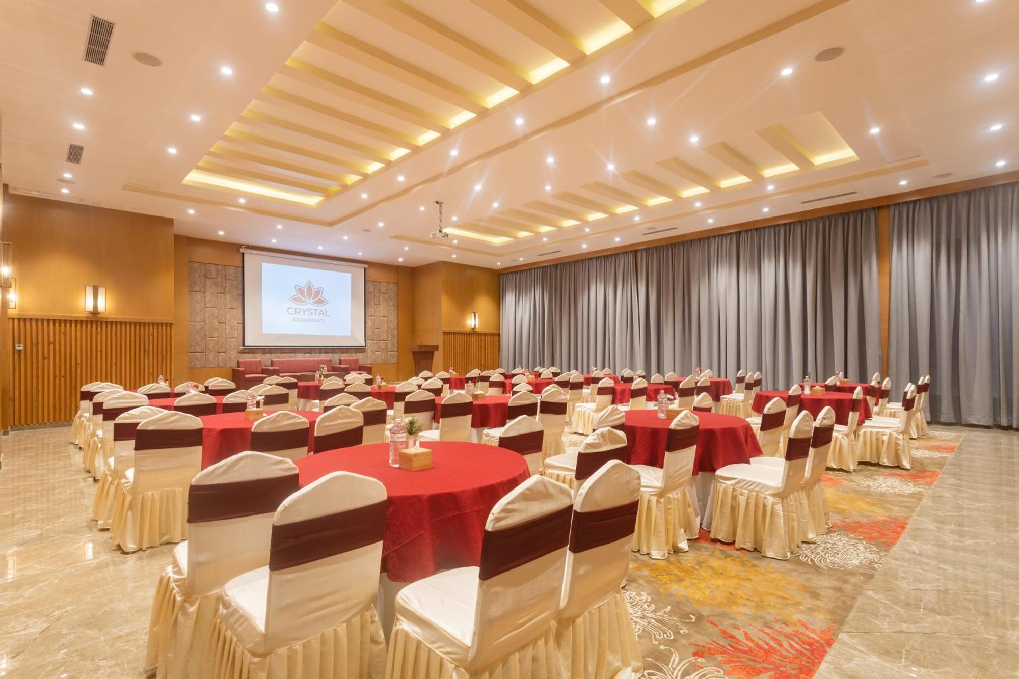 Hotel Crystal Pashupati Katmandu Kültér fotó