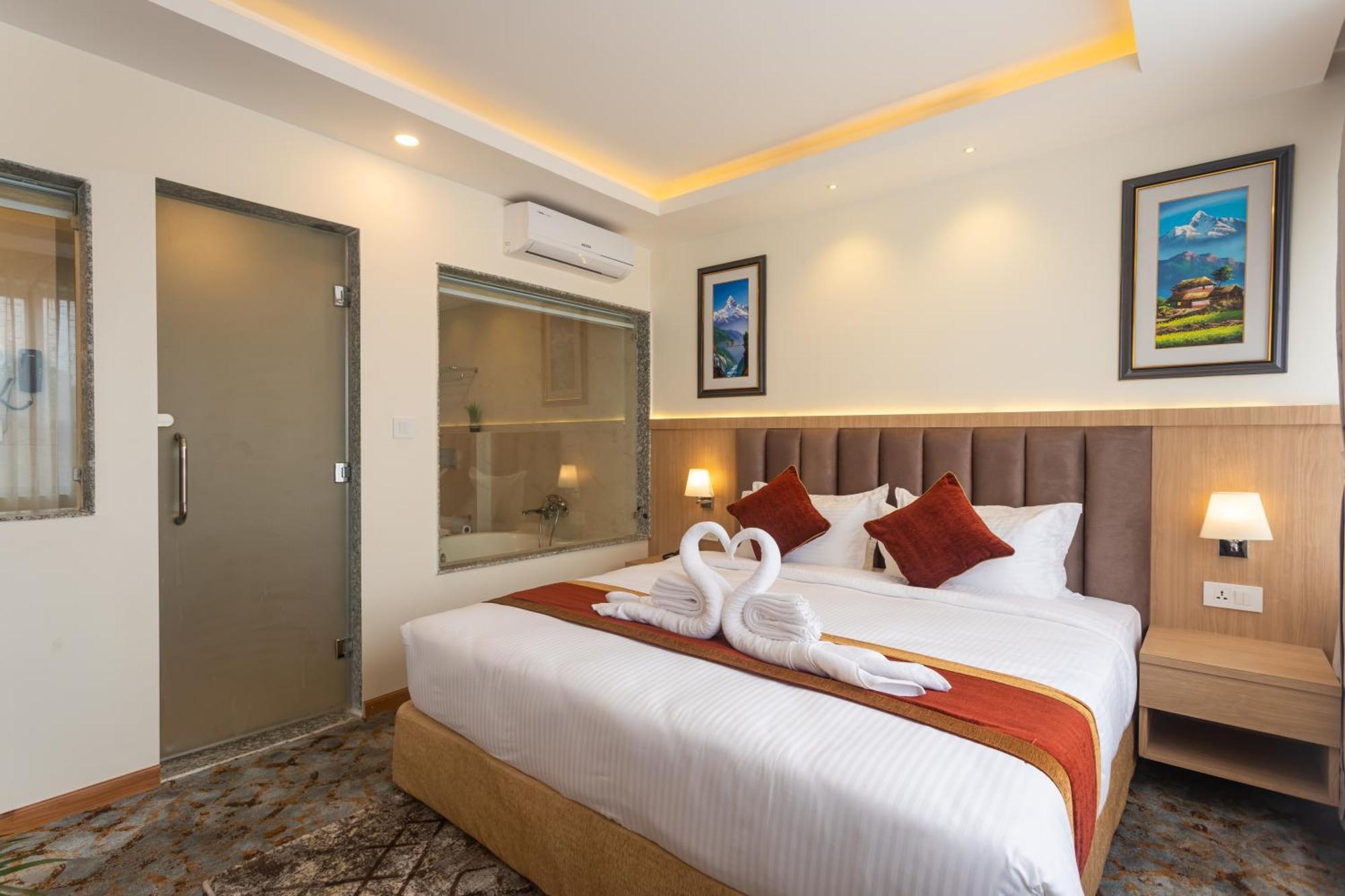 Hotel Crystal Pashupati Katmandu Kültér fotó