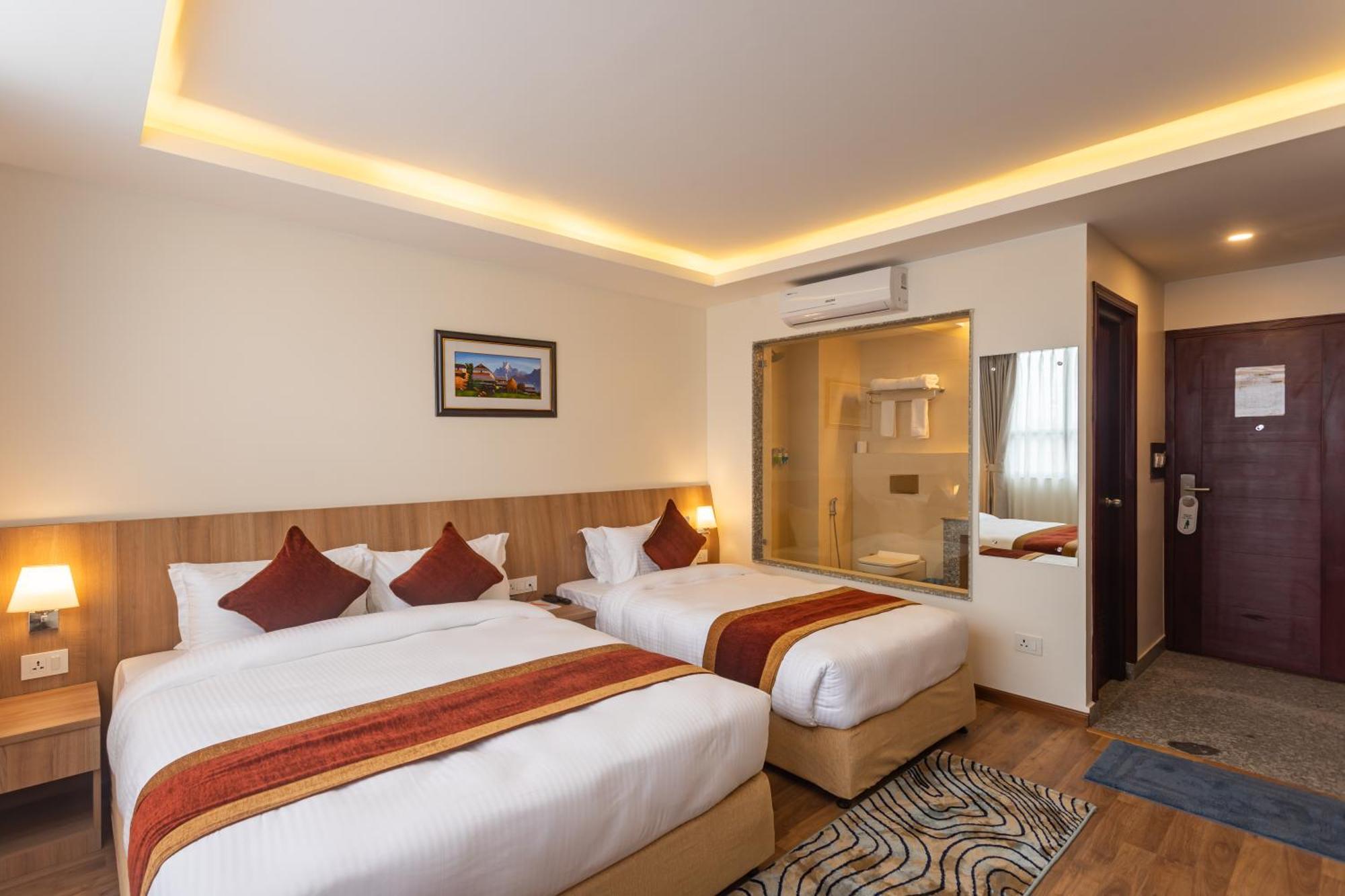 Hotel Crystal Pashupati Katmandu Kültér fotó